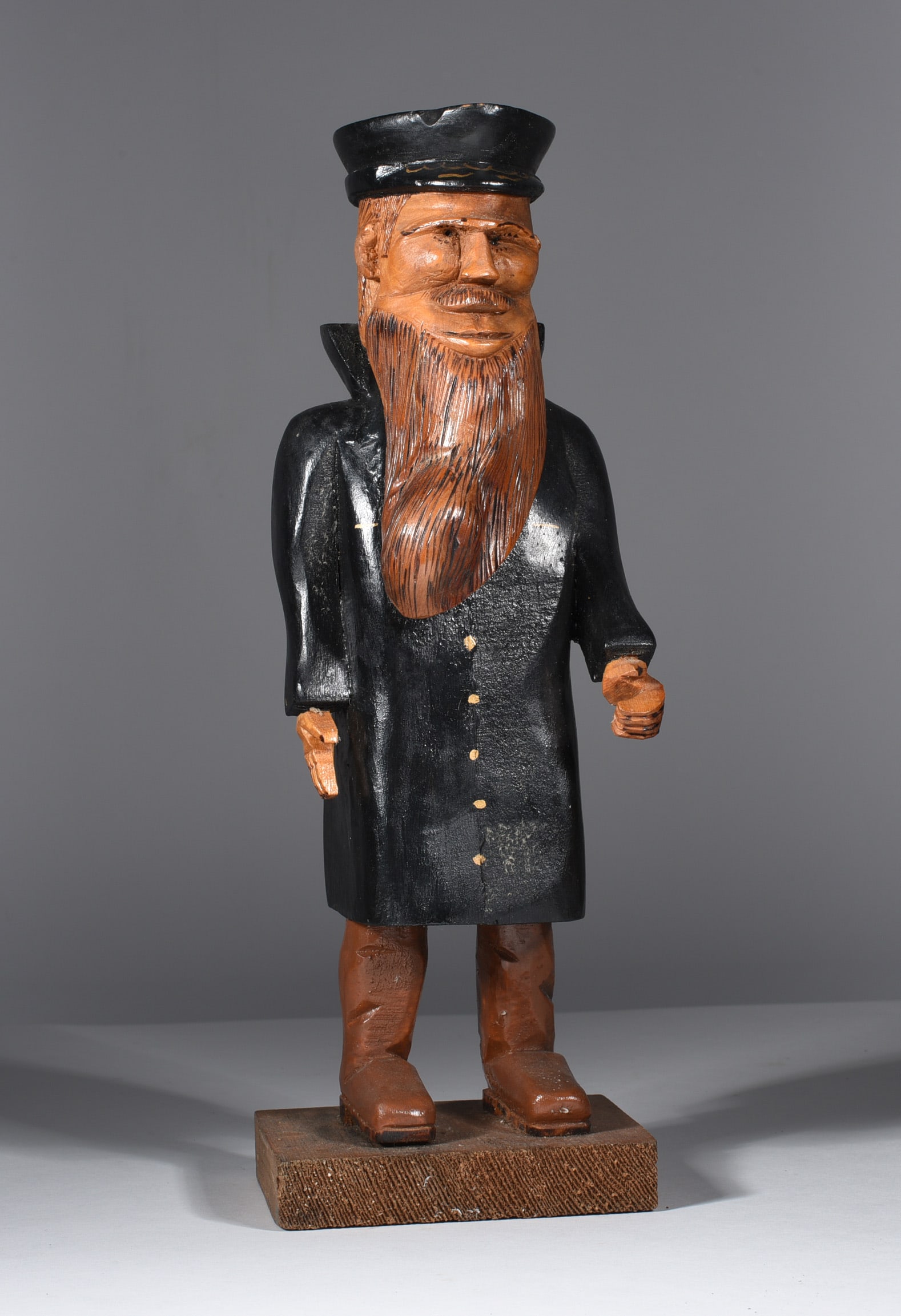 American Wood Carved Sculpture: 11" carved wood, ca. 1920 - 1940. from the collection of Larry Hackley.