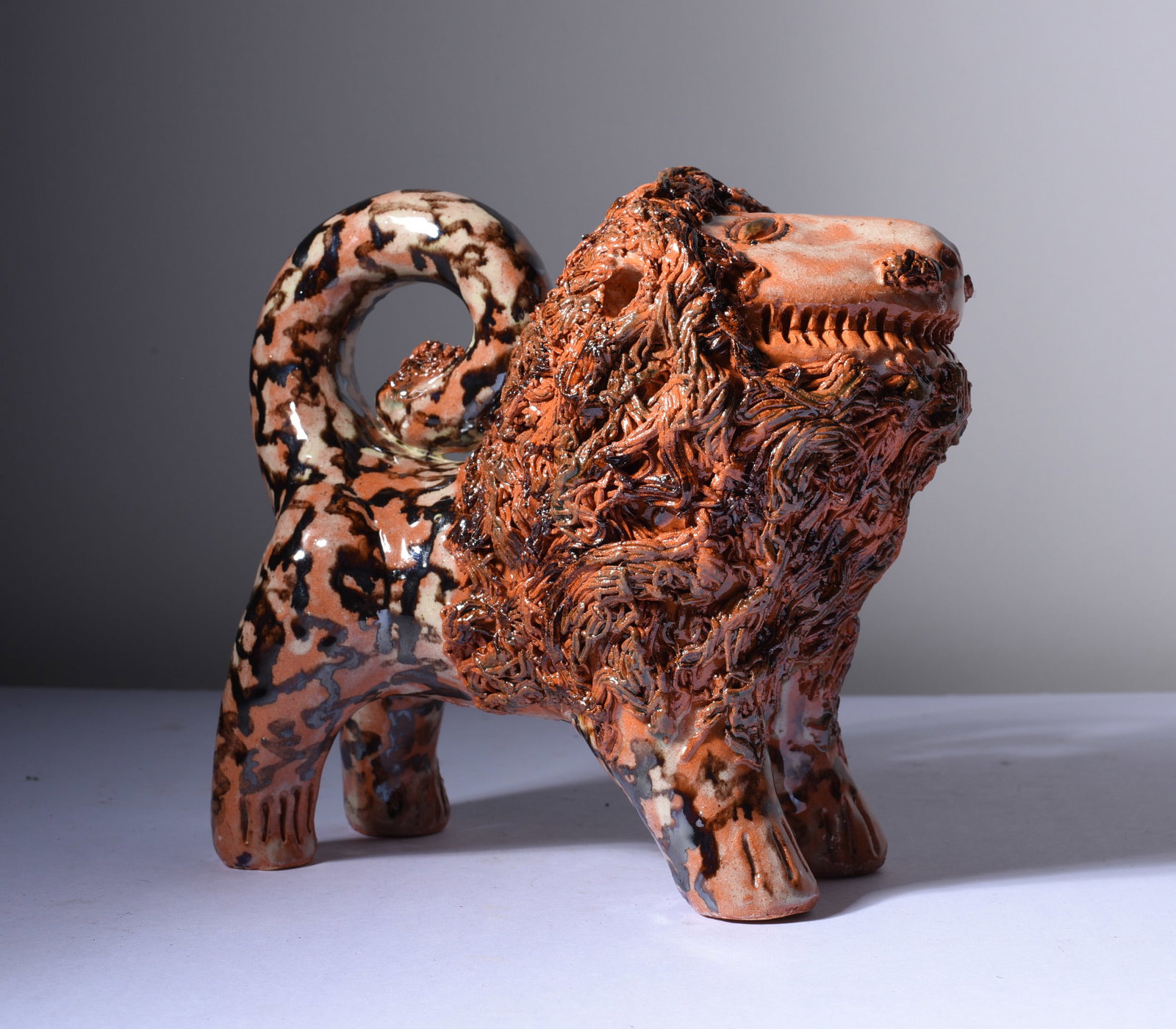 Billy Ray Hussey Pottery Lion (1 of 6)