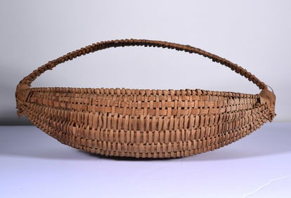Virginia Oak Split Basket with Decorated Handle