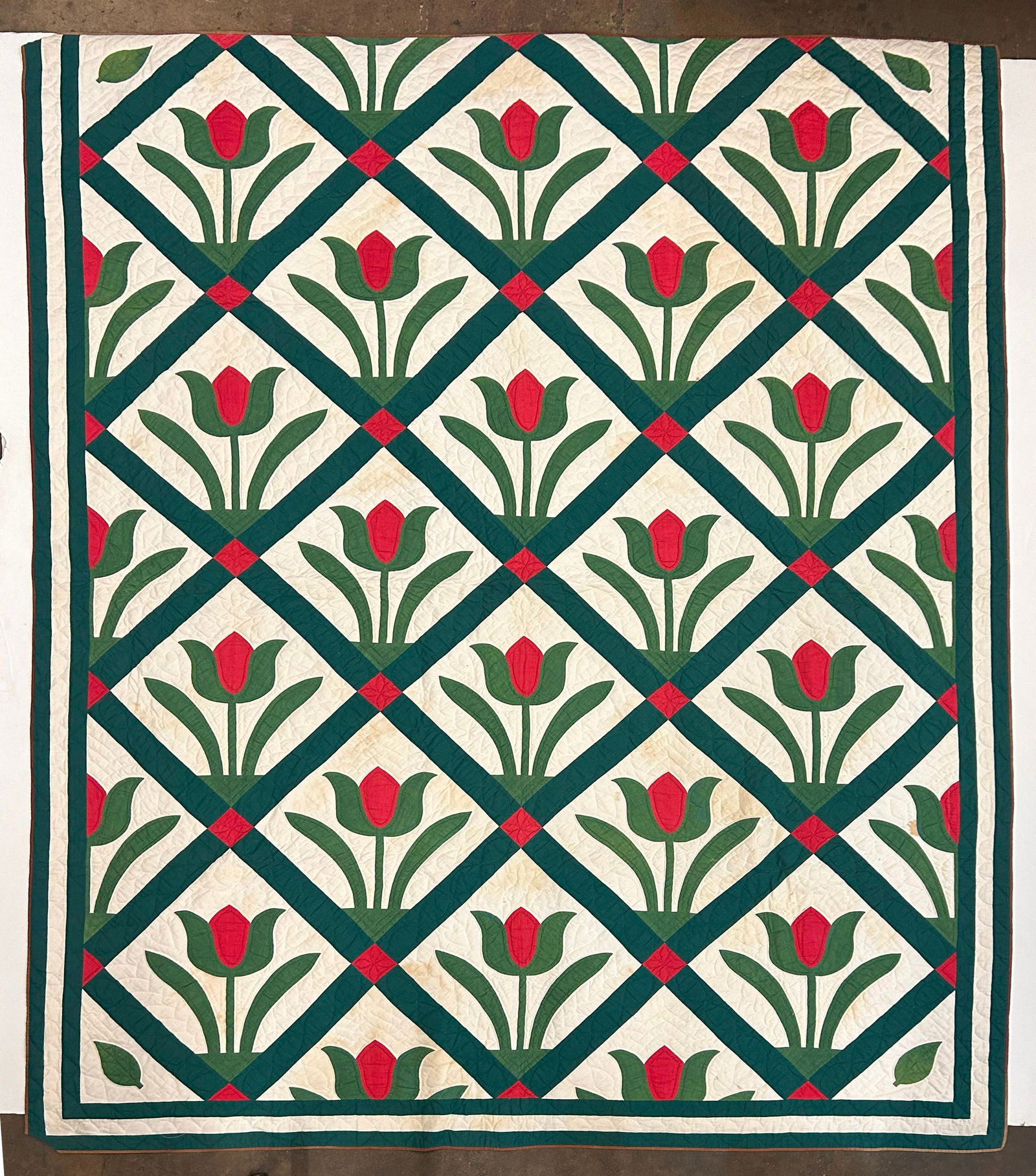 American Textile Applique Quilt (1 of 4)