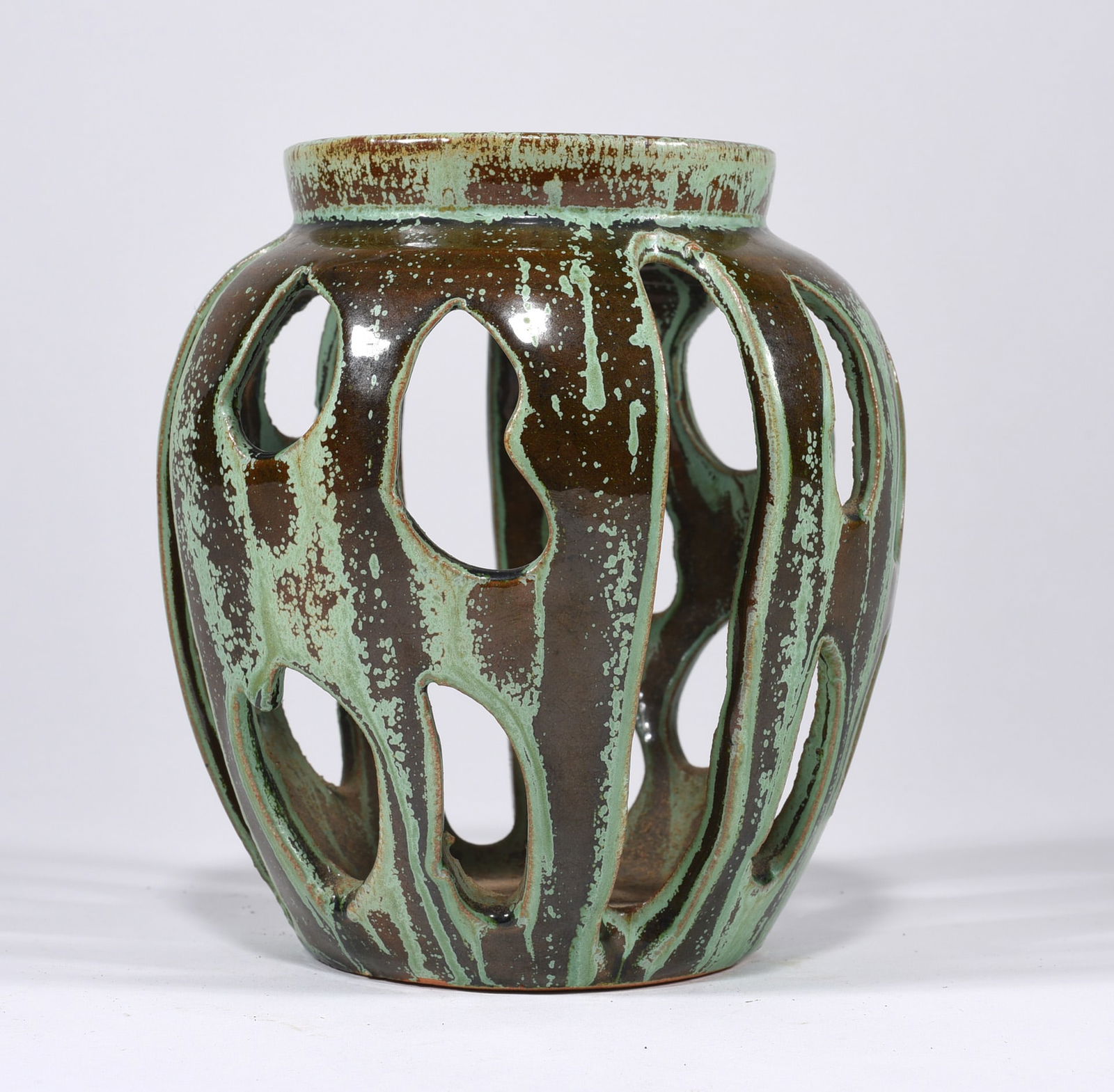 AR Cole pottery Candle Vase (1 of 2)
