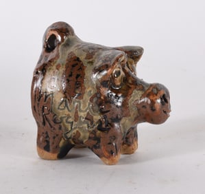 Marie Rogers Miniature Pig