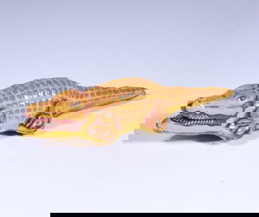 Antique Tin Litho Alligator: 2" x 5" all items are from the Collection of Mary Wells. Antique collection and other collectibles. Please see photos for condition. Shipping will be done by a 3rd party shipping using live auctioneer