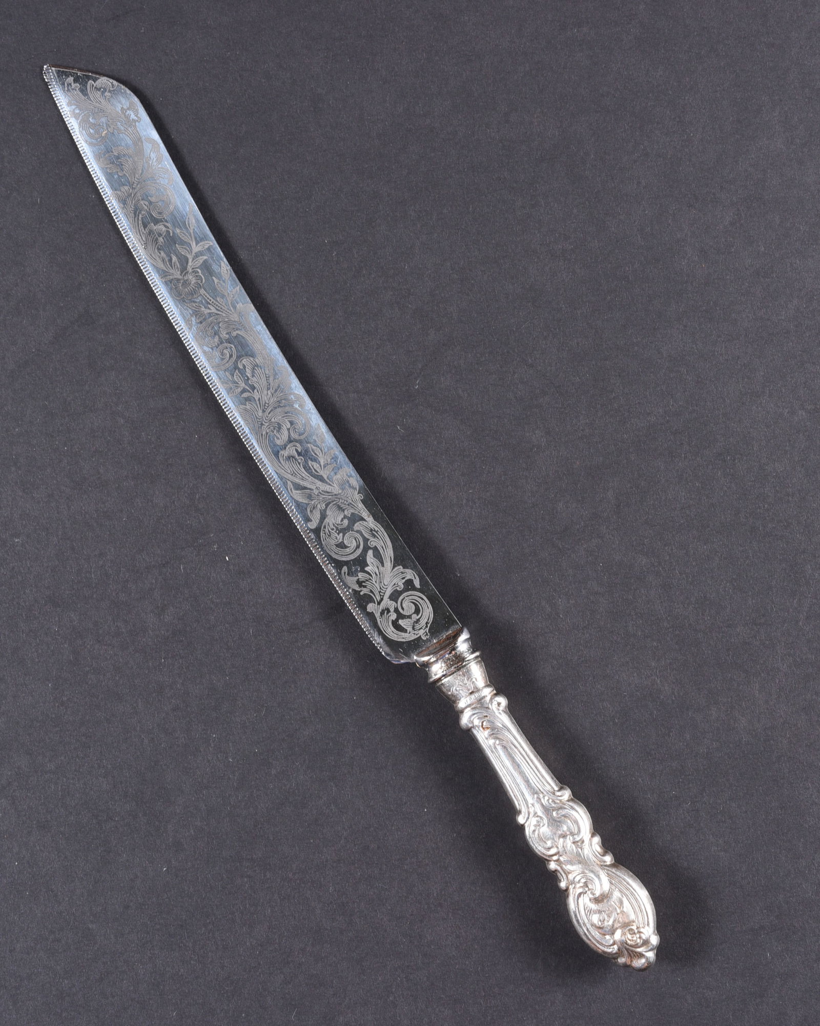 Sterling Handle Large Knife (1 of 2)