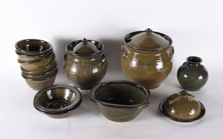 Jugtown Pottery Pamela Owens Dinnerware Set