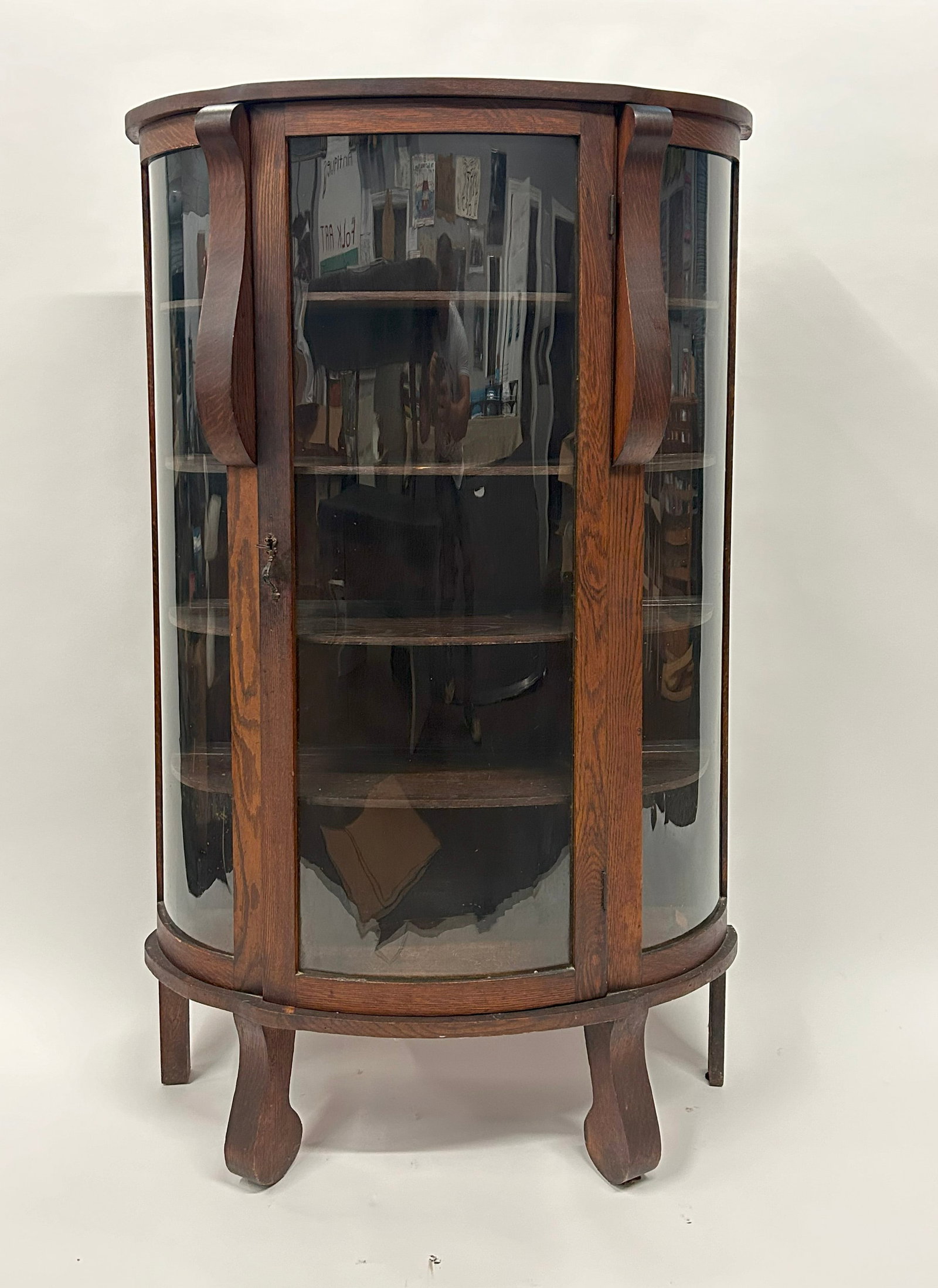 ca. 1900 Oak Curved Glass China Cabinet (1 of 5)