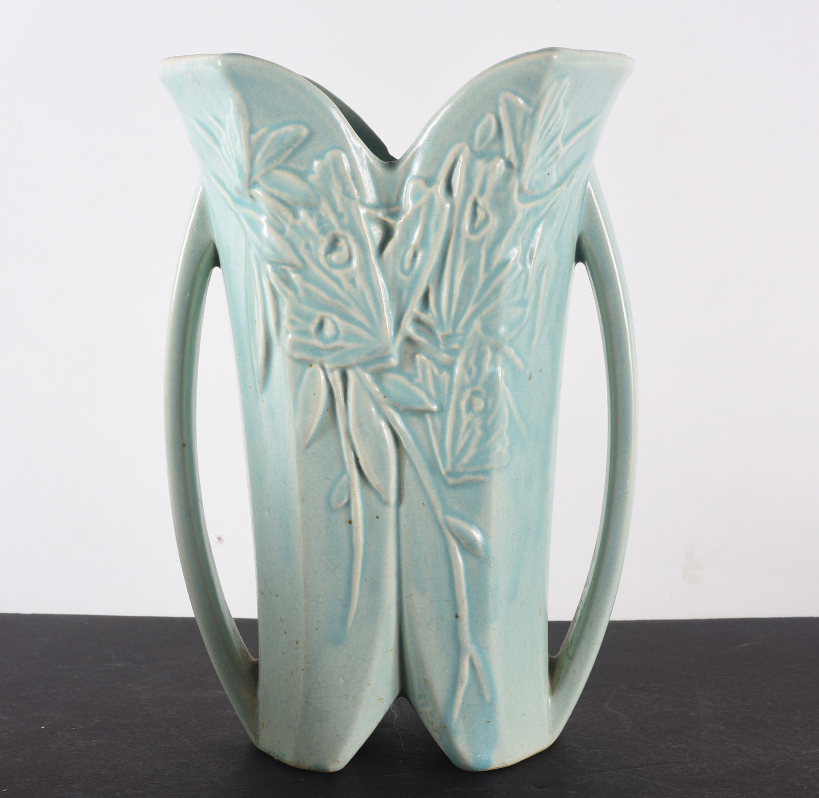 Vintage McCoy Pottery Flower Vase (1 of 3)