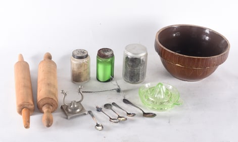 Vintage Farmhouse Kitchen Items