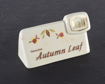 1990s Halls Autumn Leaf Display