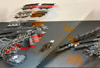 Vintage HO Scale Train Group