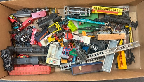 Vintage HO Scale Train Group