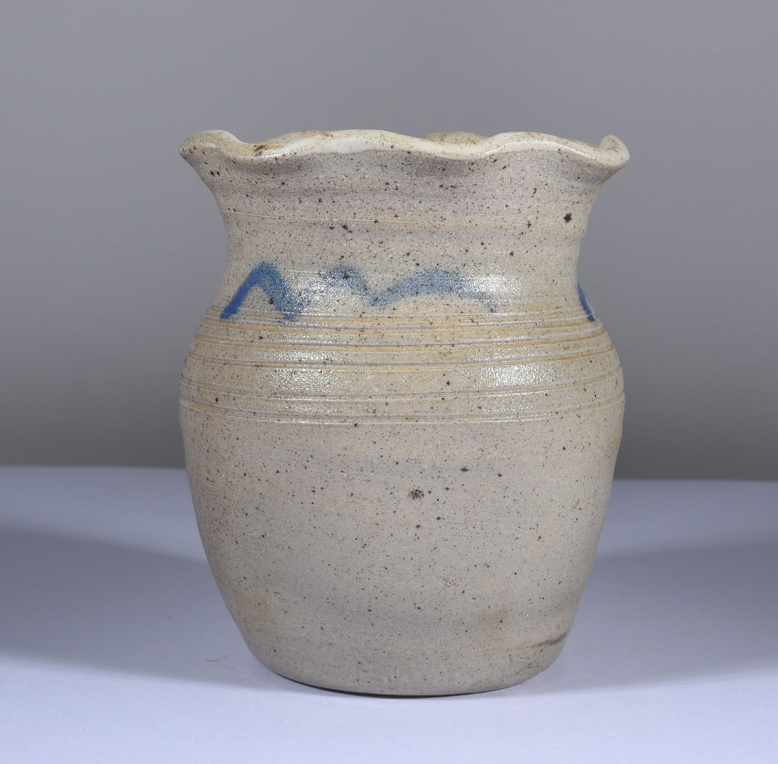 ML Owens Pottery Small Vase (1 of 3)