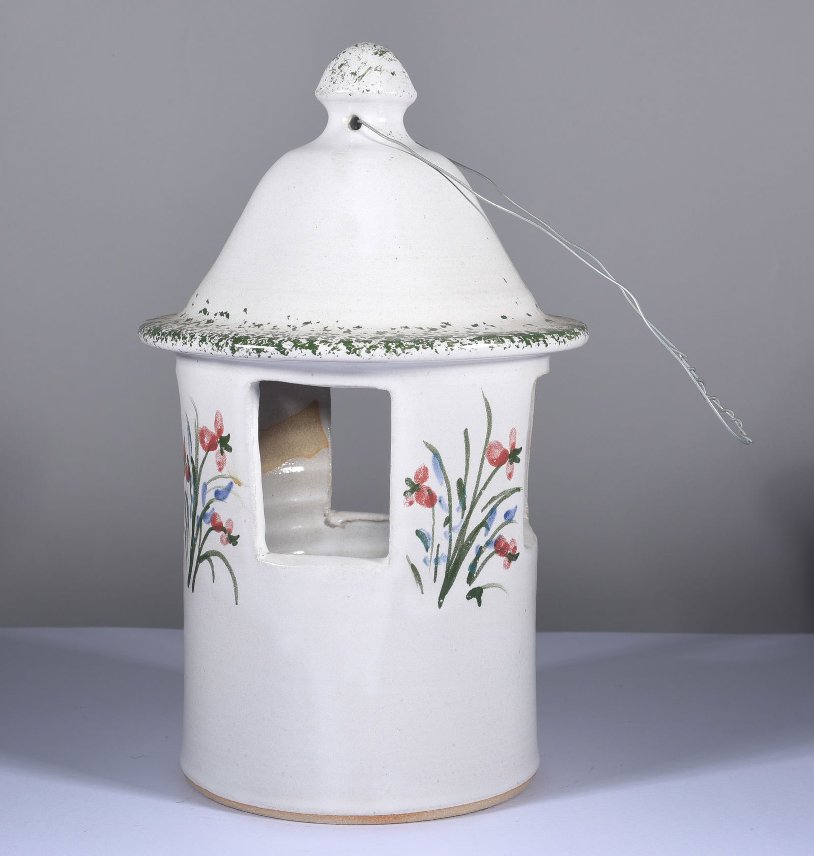 Owens Pottery Bird House (1 of 2)