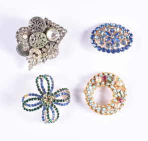 Vintage Jeweled Brooch Group