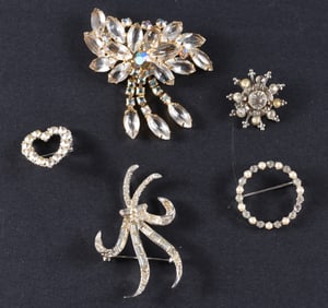 Vintage Jeweled Brooch Group