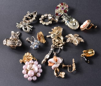 Vintage Earing Group