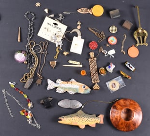 Vintage Pin and Jewelry Group
