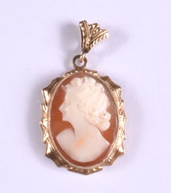 Shell Cameo Pendant
