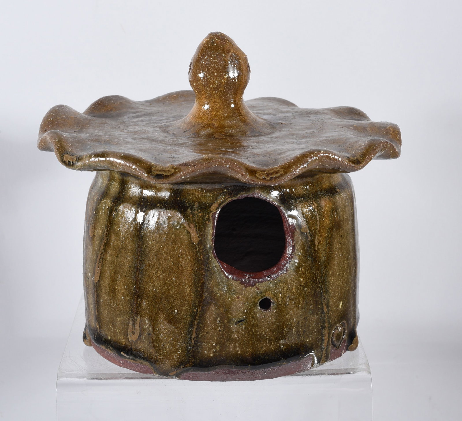 Joe Reinhardt Alkaline Glaze Bird House: bird house by Joe Reinhardt in alkaline glaze. Signed on bottom. We do offer in house shipping. Shipping rates are listed under condition for each item. We will combine shipping as much as possible to