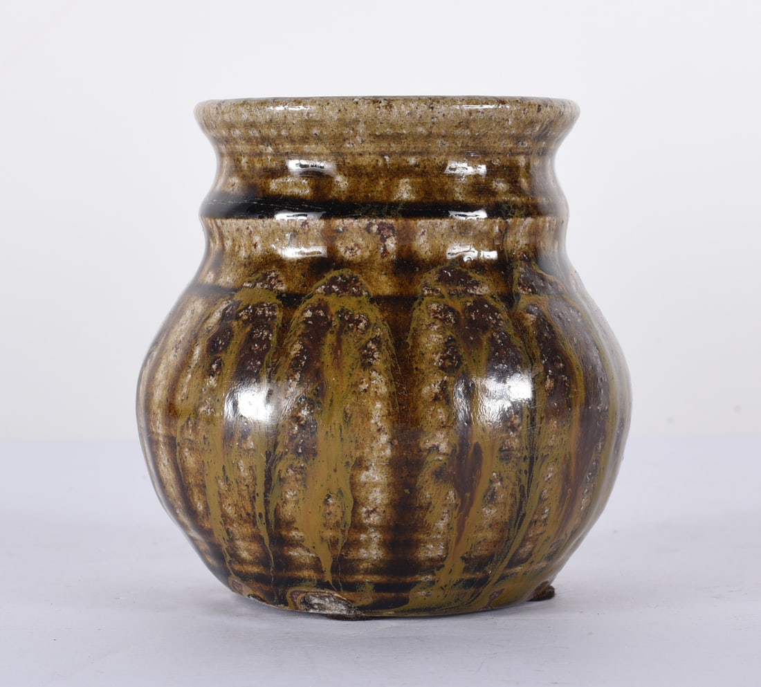 Kim Ellington Small Vase (1 of 3)