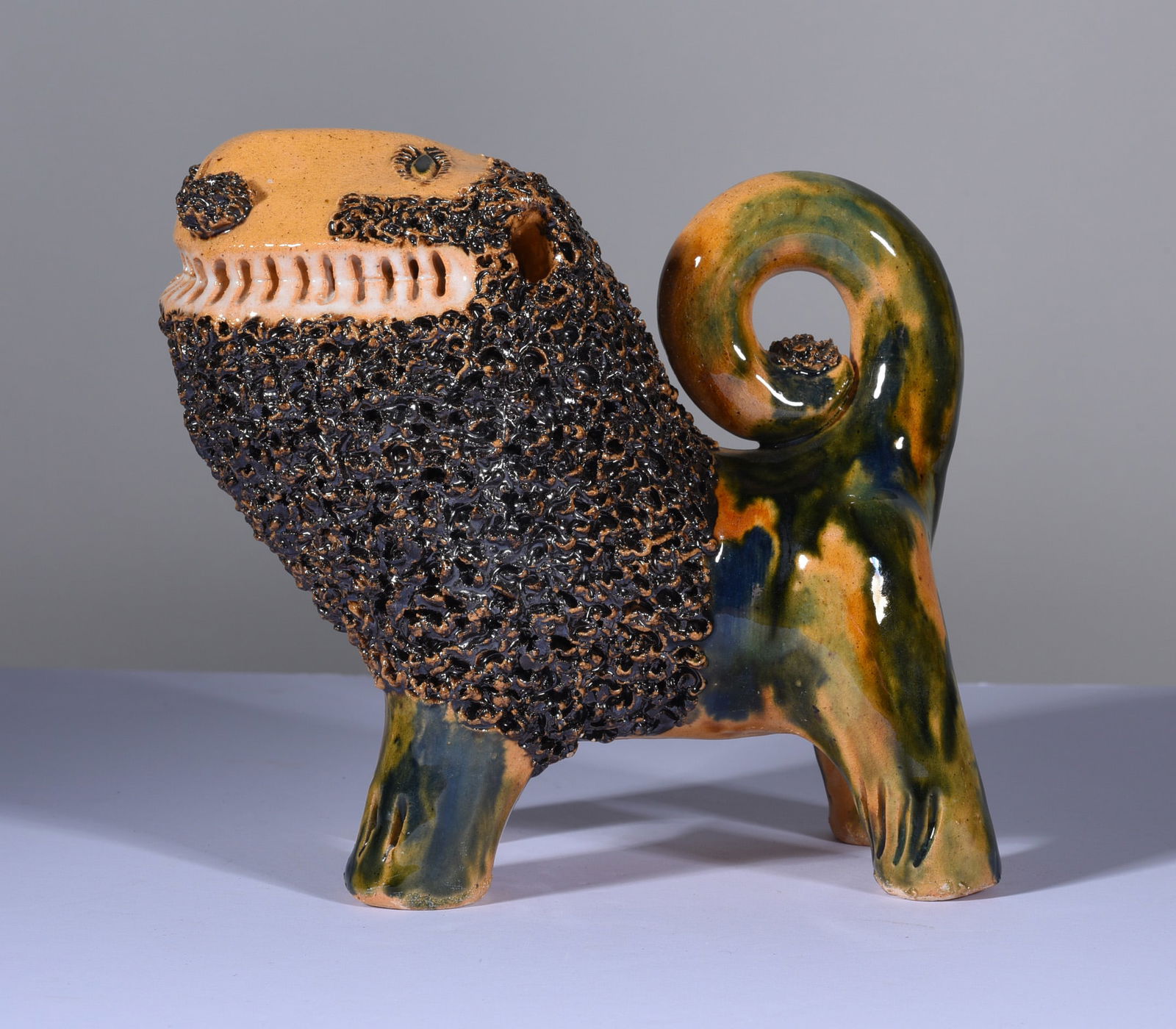 Billy Ray Hussey Lion Face Jug (1 of 5)