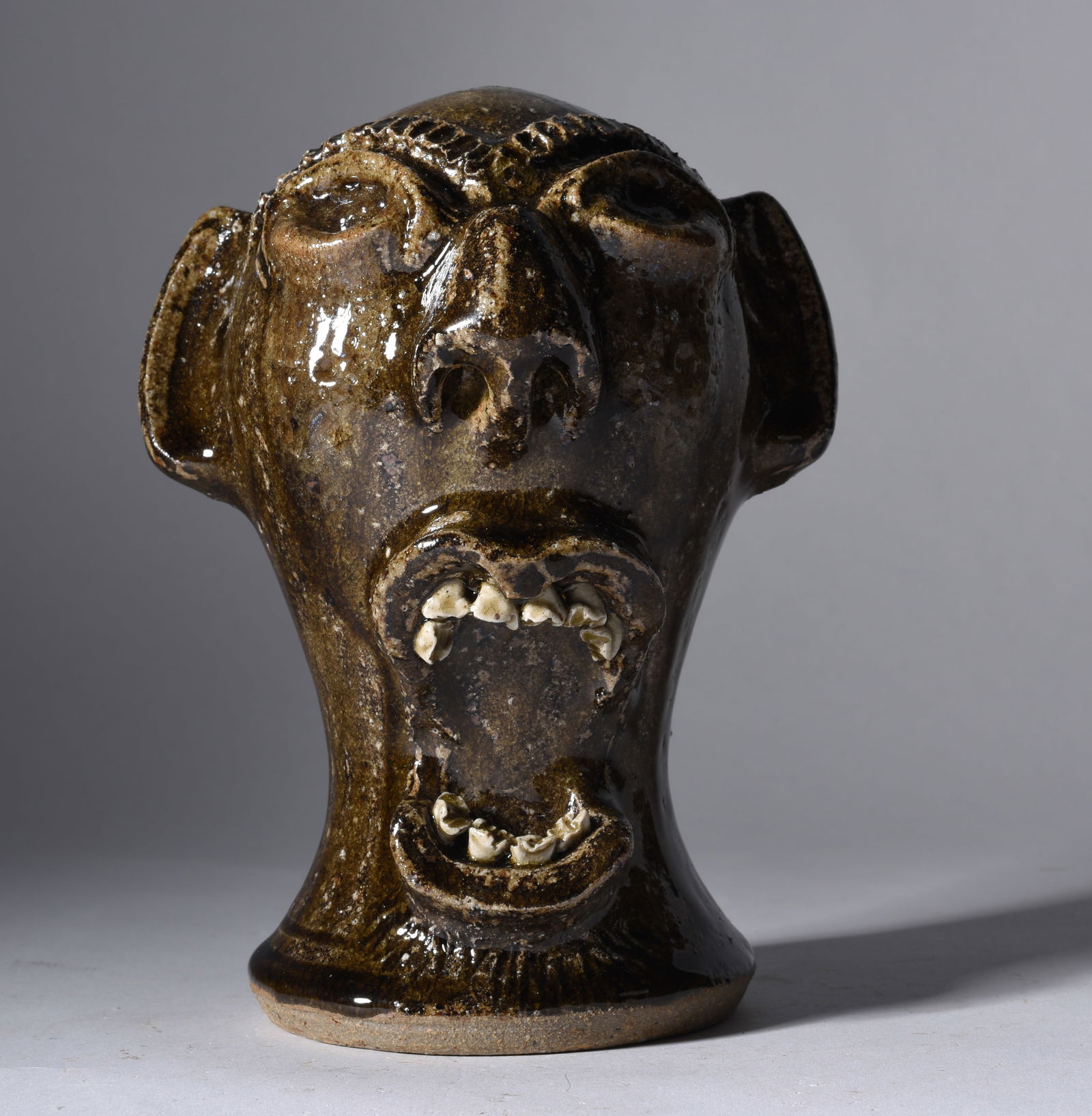 Steve Abee Wig Stand (1 of 3)