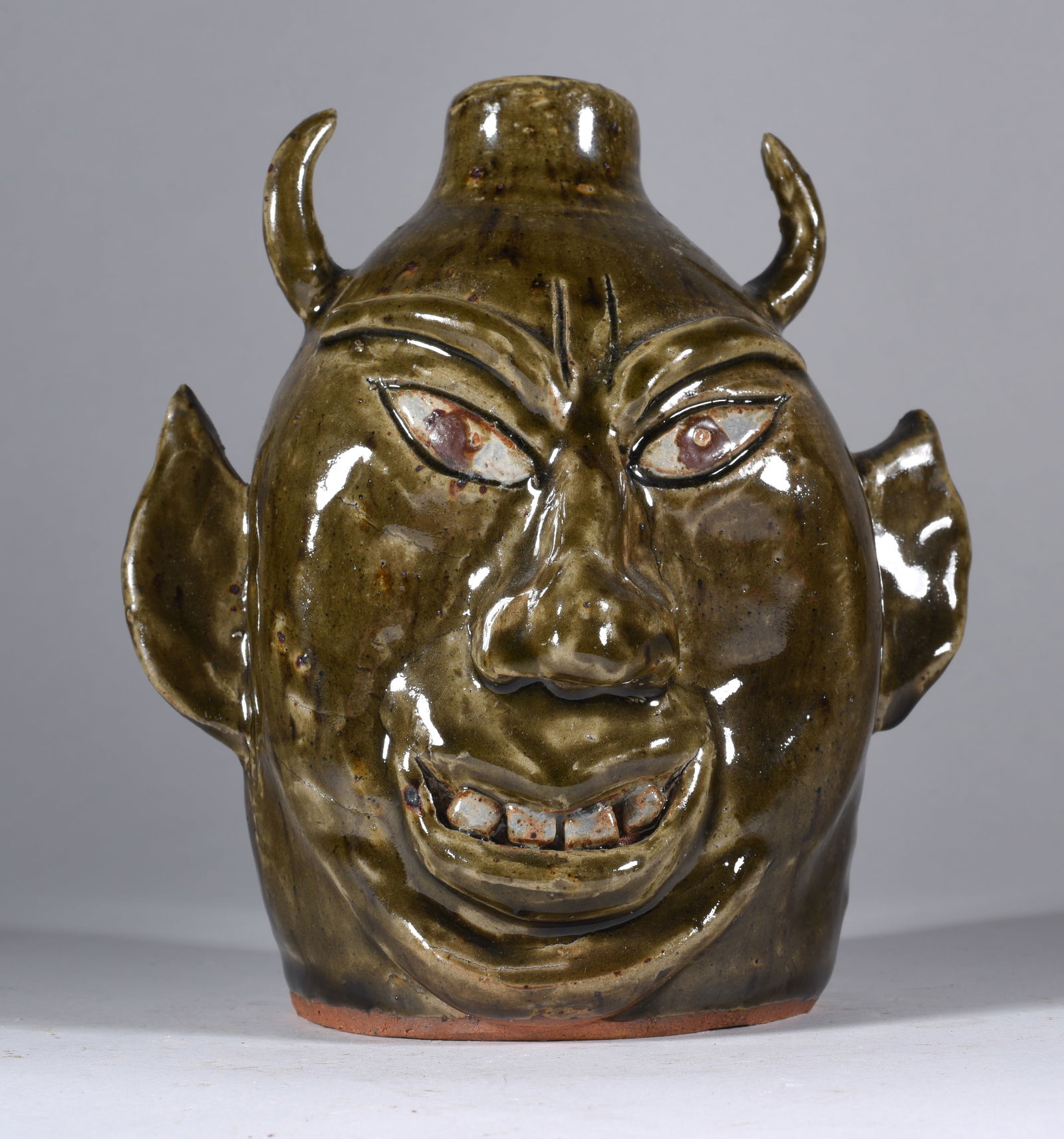 Jeff Meaders Face Jug (1 of 3)