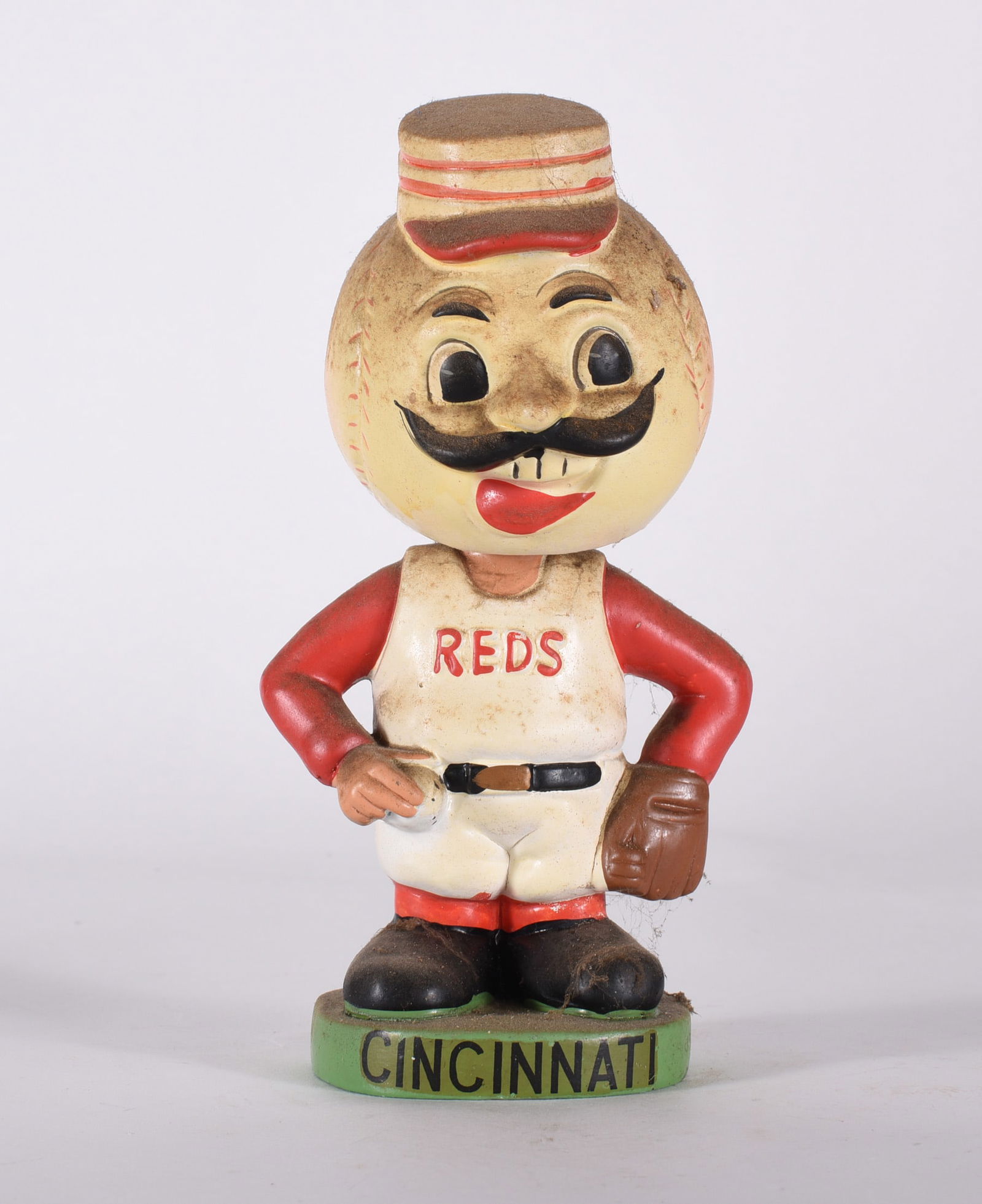 Vintage Cincinnati Reds Bobble Head Doll (1 of 3)