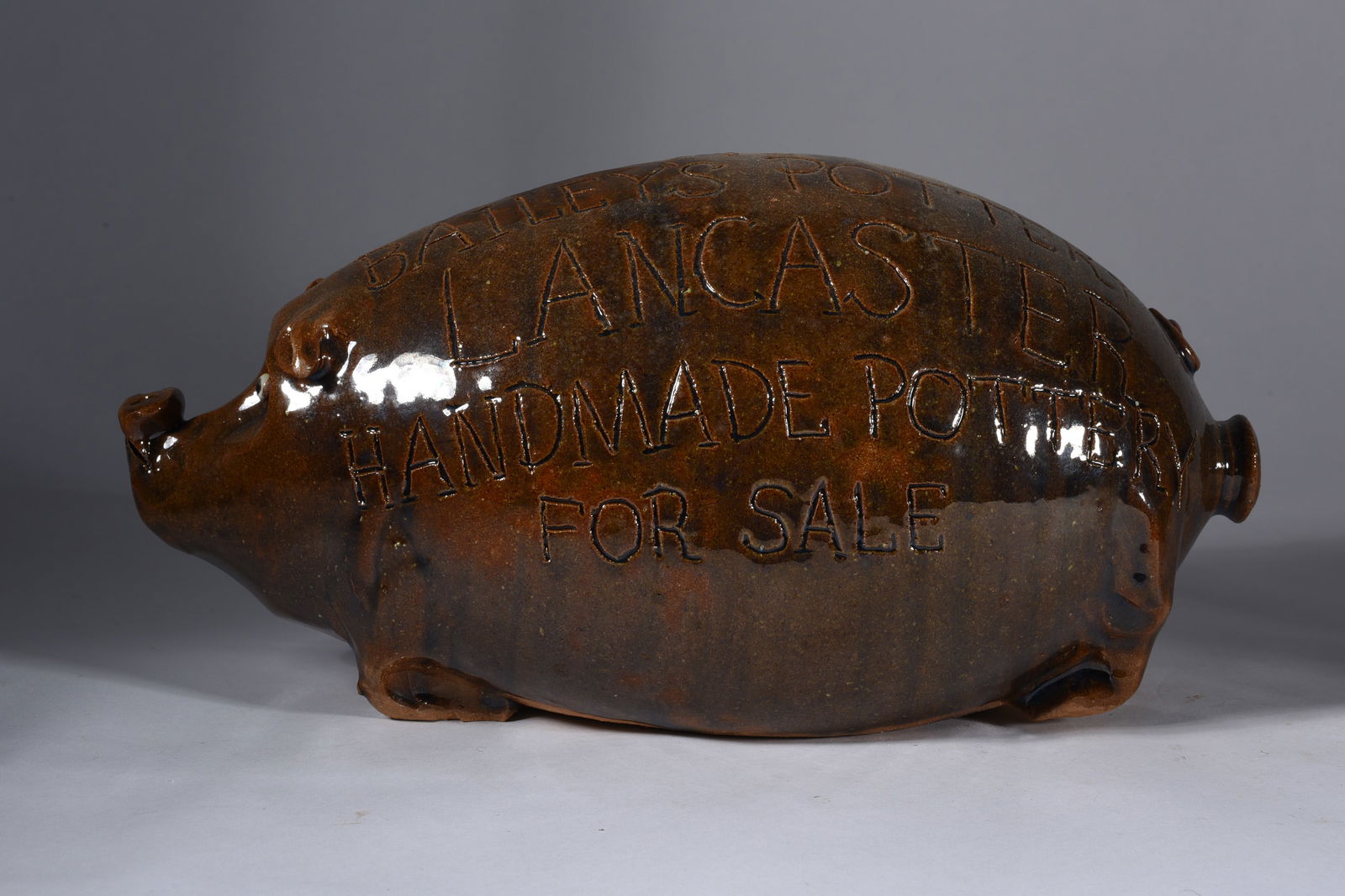 Marvin Bailey Pottery Pig Trade Sign (1 of 5)