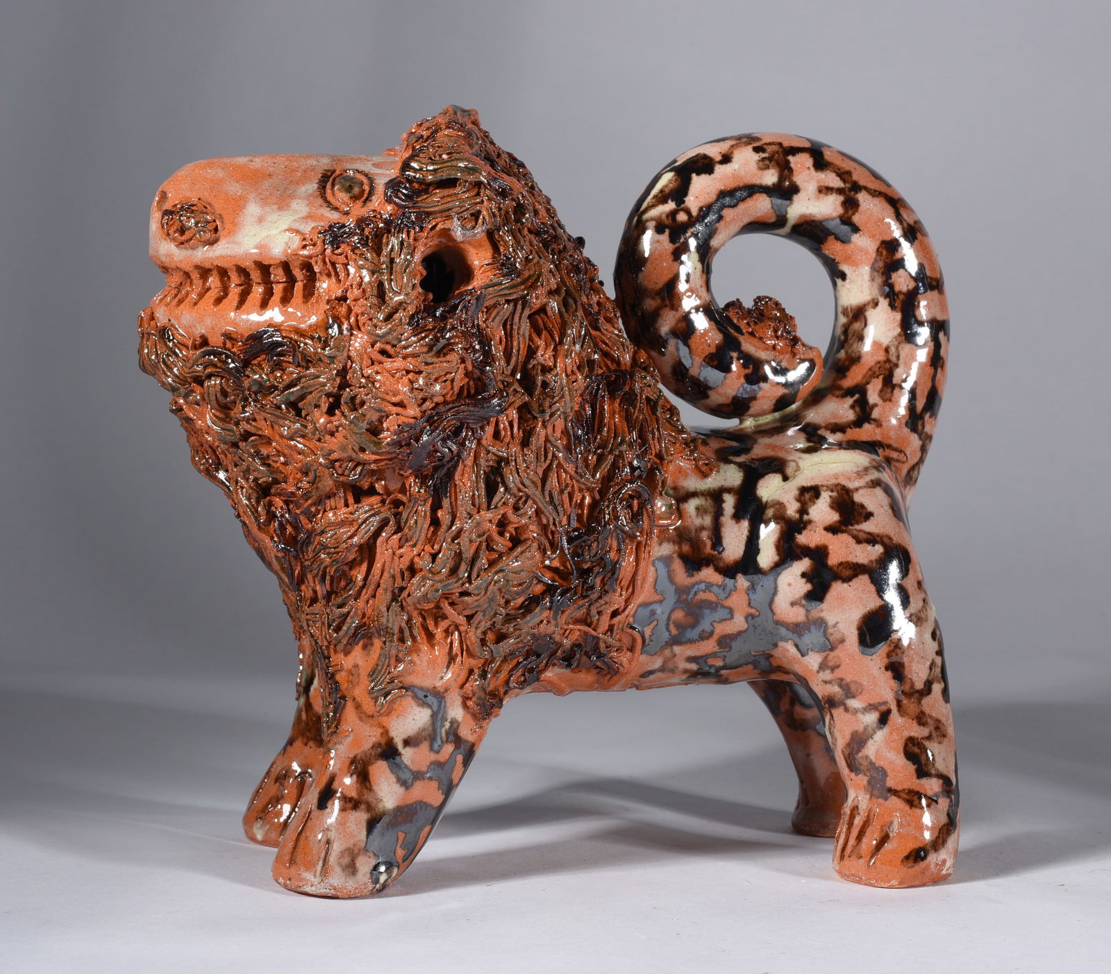 Billy Ray Hussey Pottery Lion (1 of 5)
