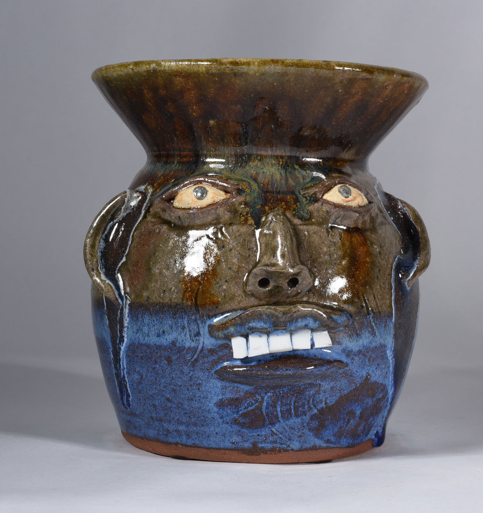 Walter Fleming Face Vase (1 of 4)
