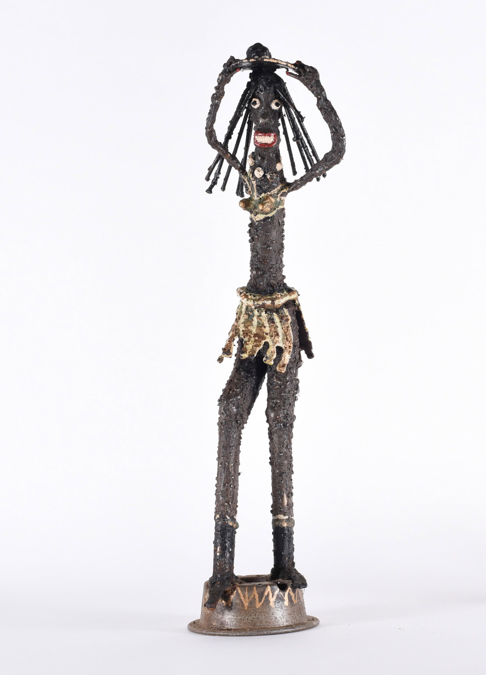 Willie Tarver Folk Metal Sculpture: Willie Tarver (1932 - 2010) African American. Wadley, GA. the son of a share-cropper, a welder, and self-taught artist. His unique sculptures and paintings are reactions to life in the South including