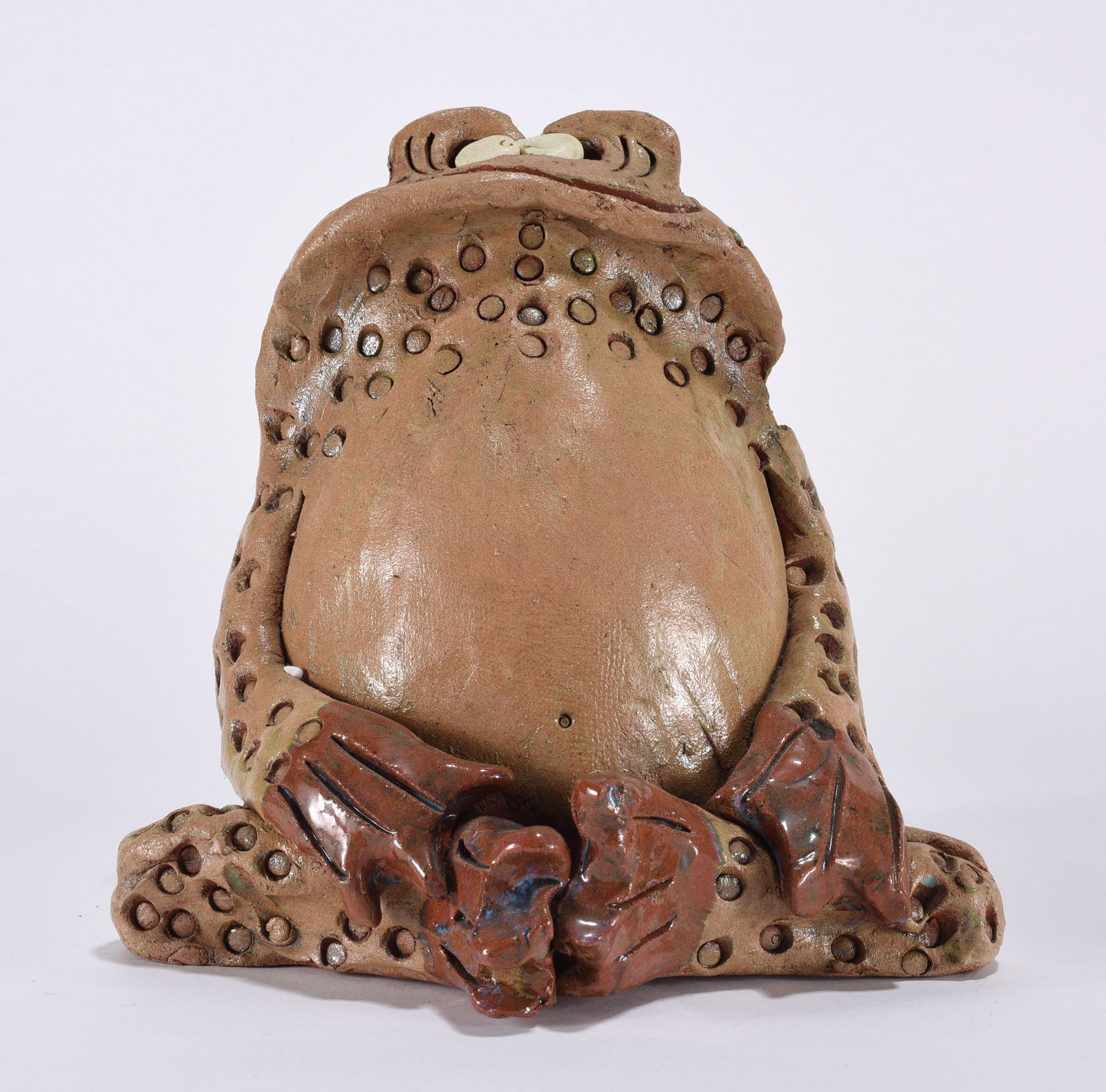 Nancy Folk Pottery Frog: 7.5" outstanding folk pottery frog. Signed Nancy on back. All items can be in house shipped to get in house shipping select SELF ARRANGE. Shipping takes 3 weeks or less but up to 3 weeks.
