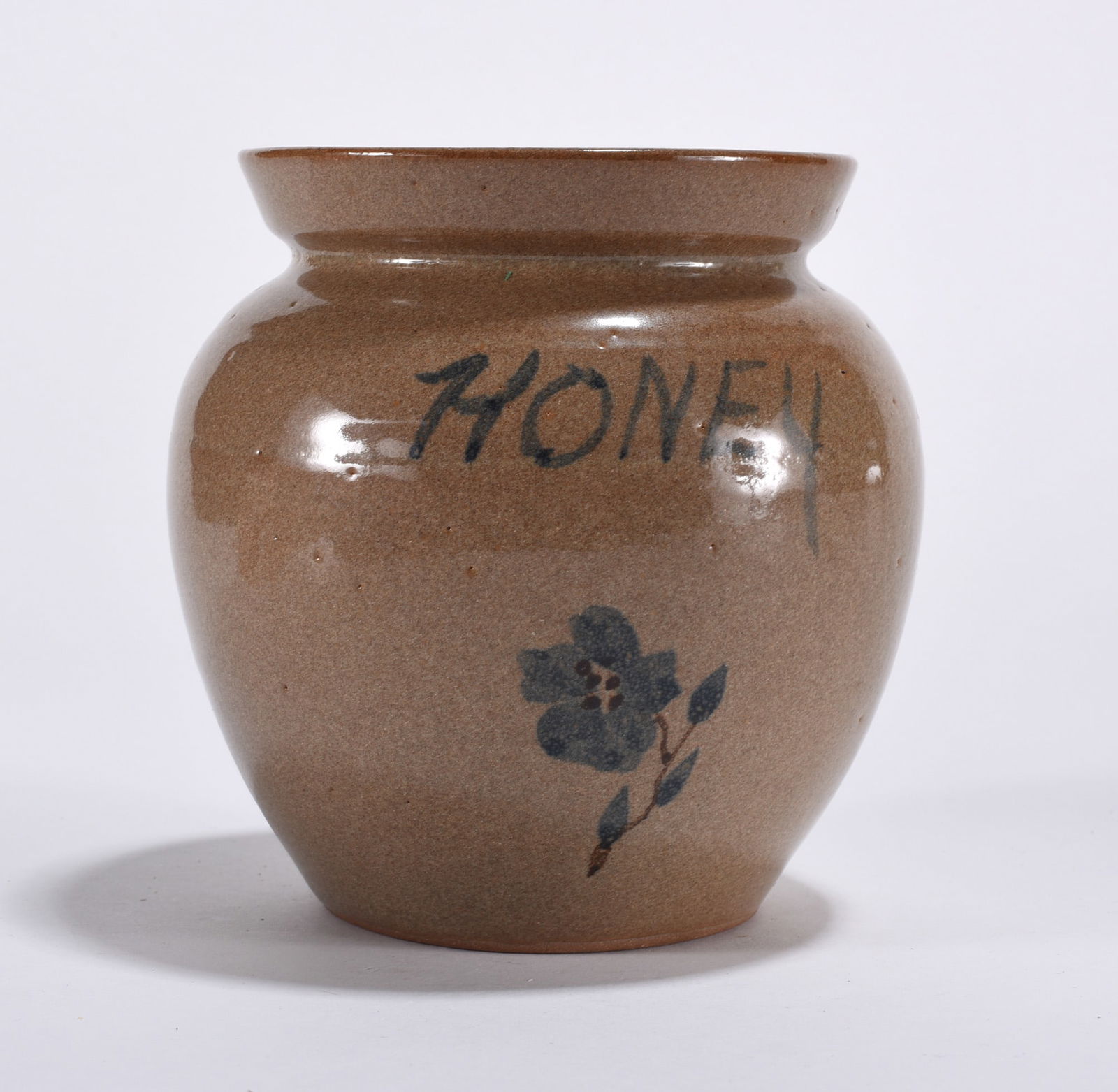 Jugotwn Pottery Honey Pot: no lid. 4". Singed on bottom. All items can be in house shipped to get in house shipping select SELF ARRANGE. Shipping takes 3 weeks or less but up to 3 weeks.
