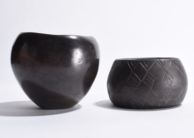 Native American Pottery Vases