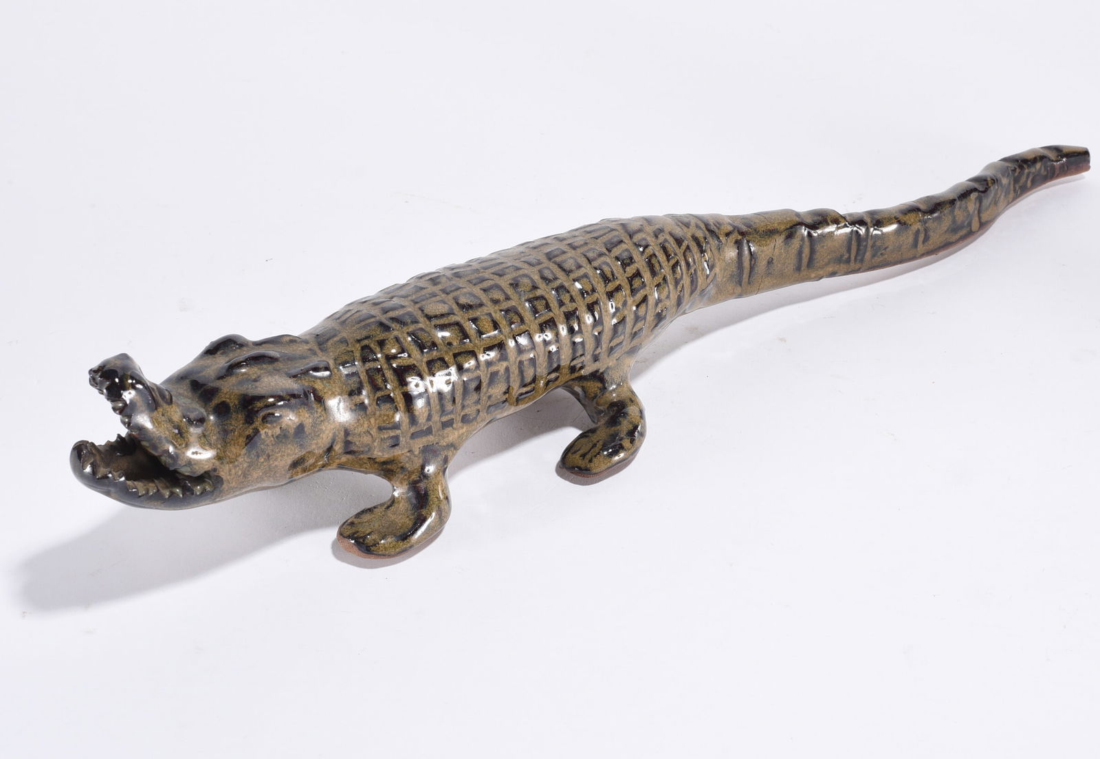 Charles Moore Folk Pottery Alligator (1 of 4)