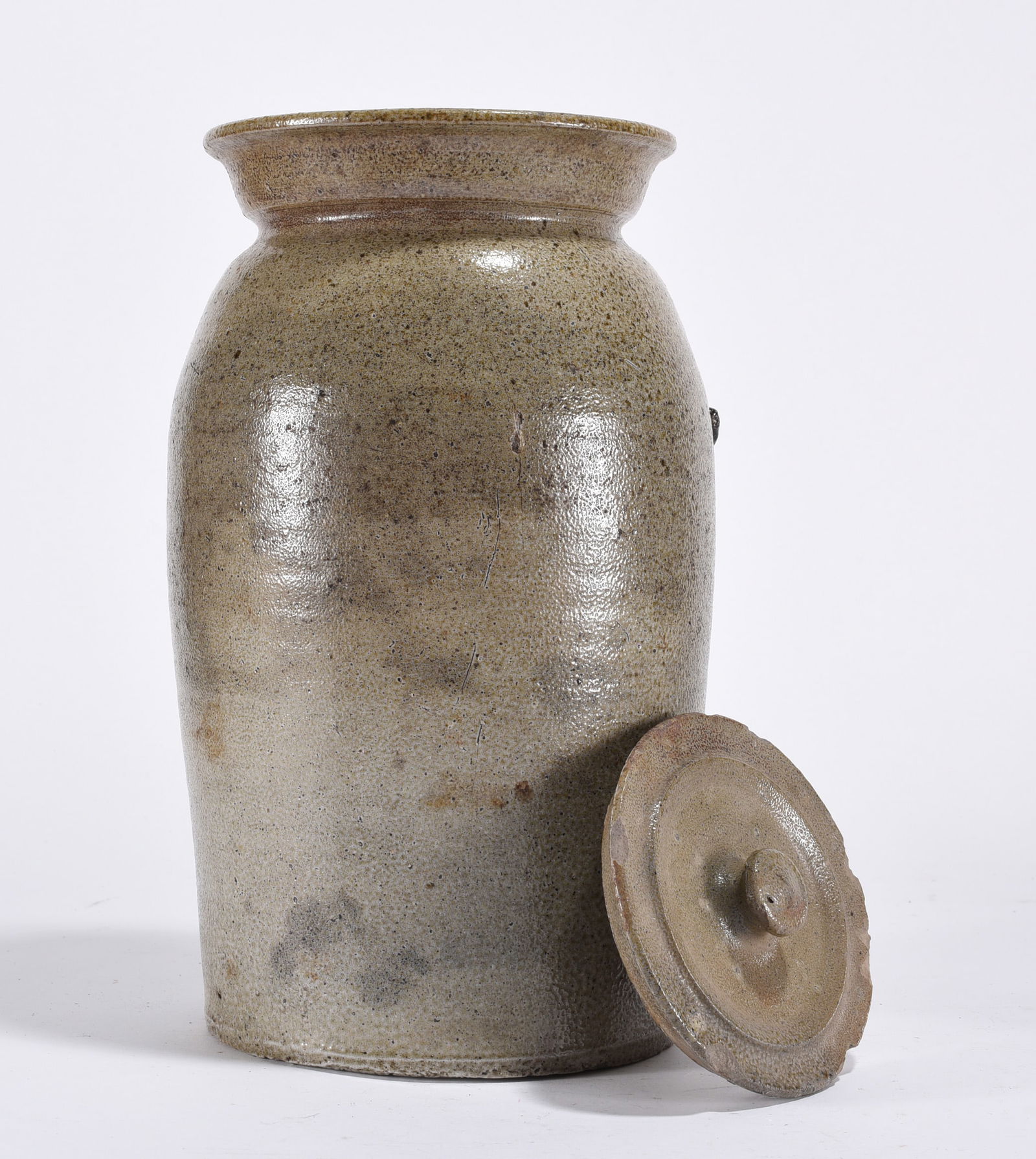 Southern Pottery Jar ca. 1860 with lid (1 of 3)