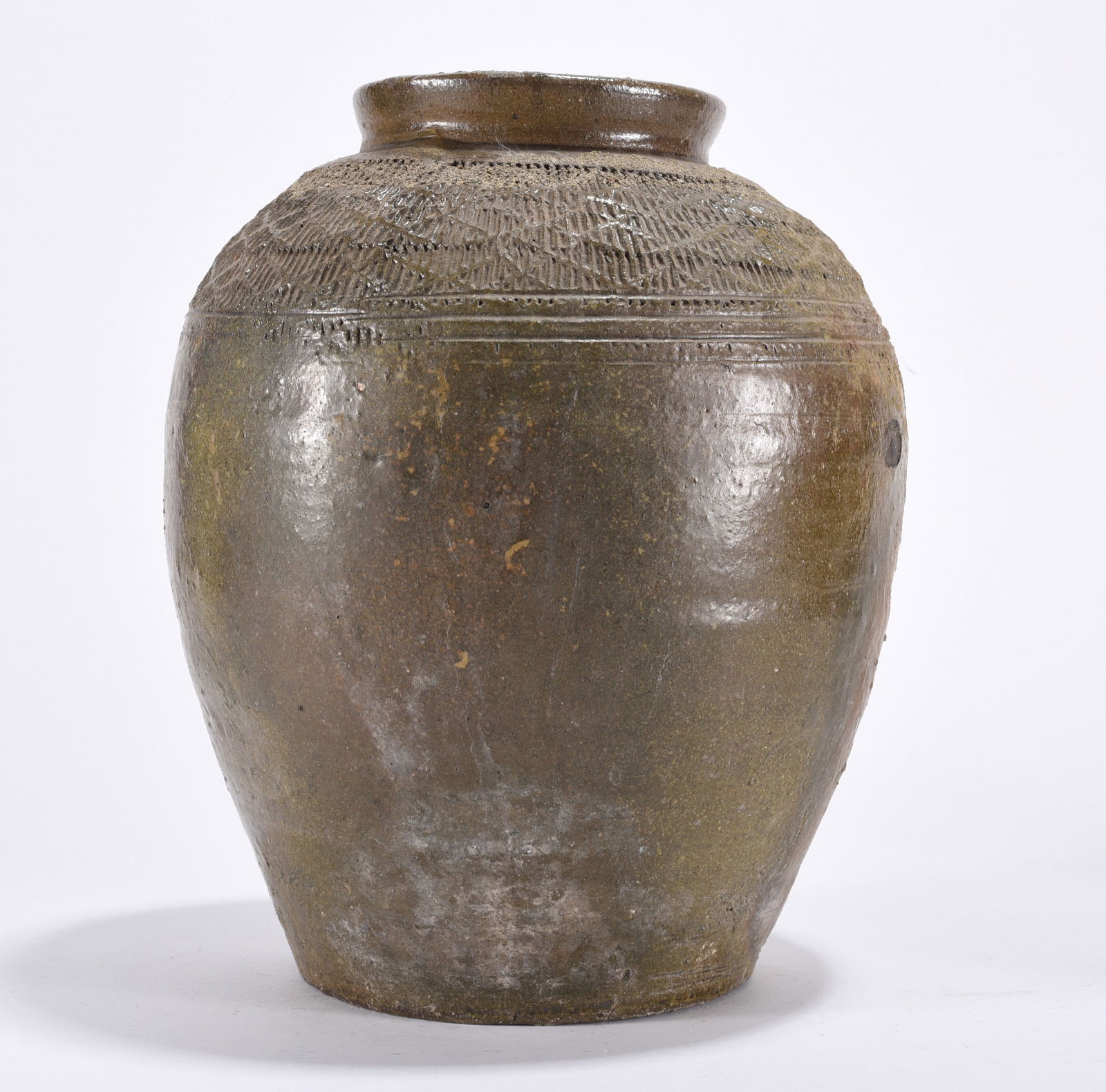 Pottery Jar - Incised Design (1 of 3)