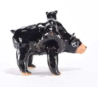 Lynn bailey Pottery Bear
