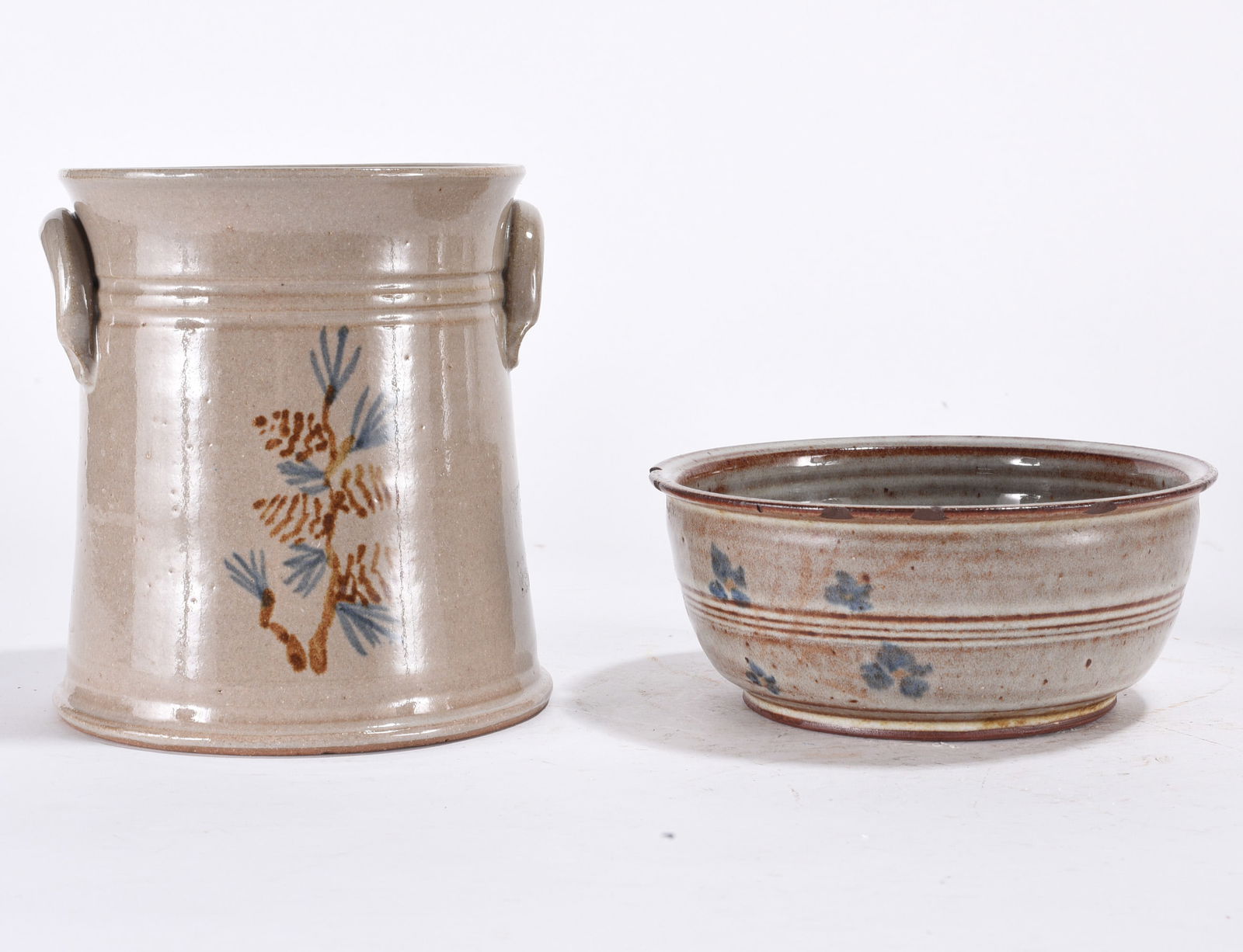 Jugtown Pottery Pieces bowl with chips (1 of 3)