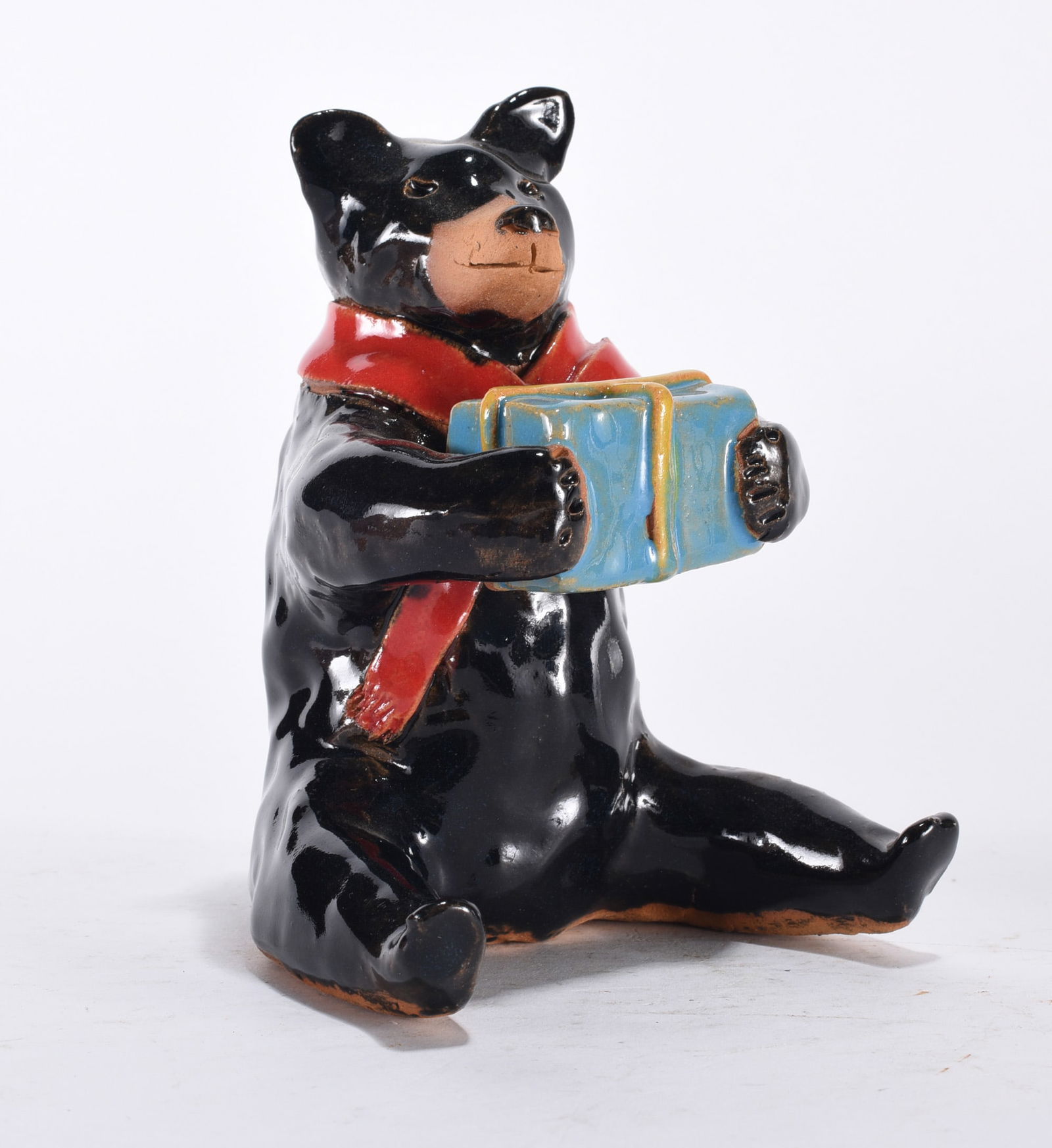 Lynn Bailey Bear Figural (1 of 3)