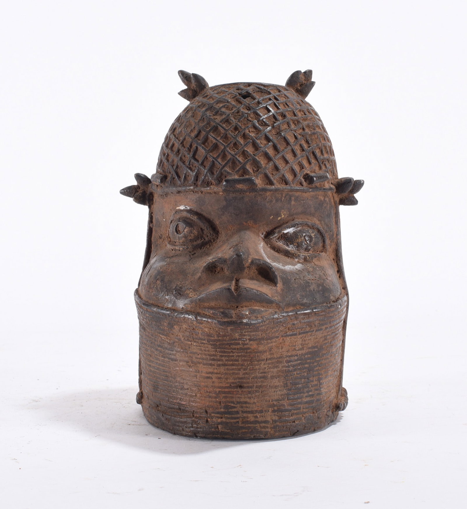An Uhunmwu-Elao Commemorative Head (1 of 3)