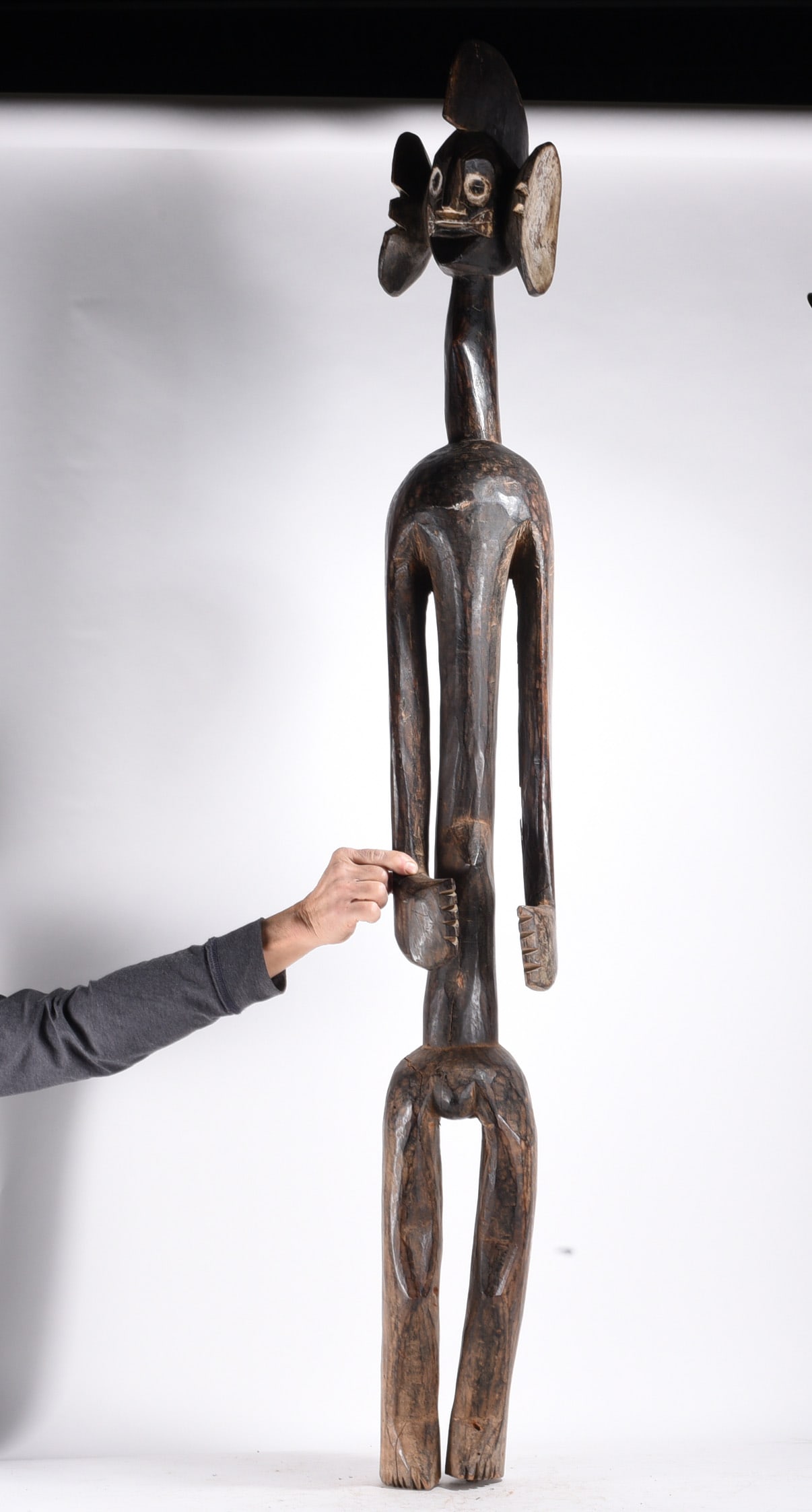 Ancient African Art Wood Carving (1 of 2)