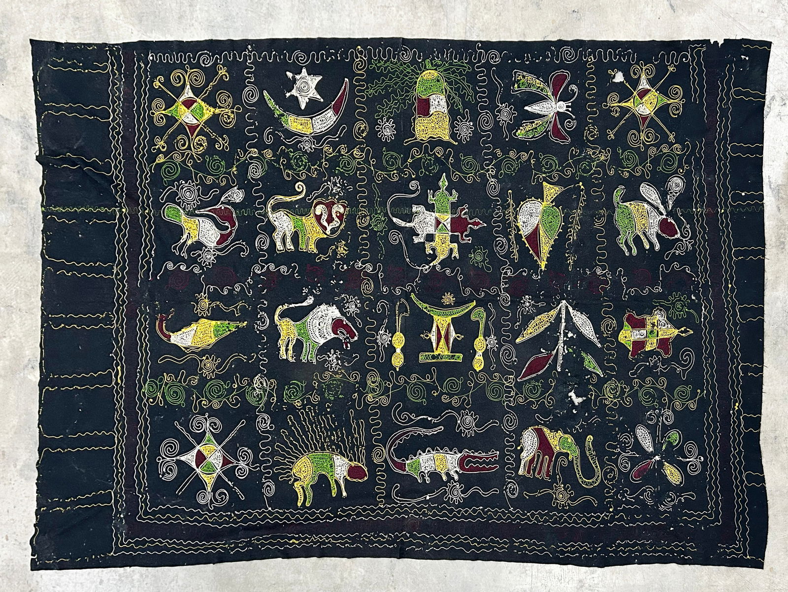 Ghanaian Ashanti Akunitan Cloth: also known as the "Cloth of the Great". handcrafted by Ashanti artisans reserved for high ranking leaders and royalty. 122" x 74"