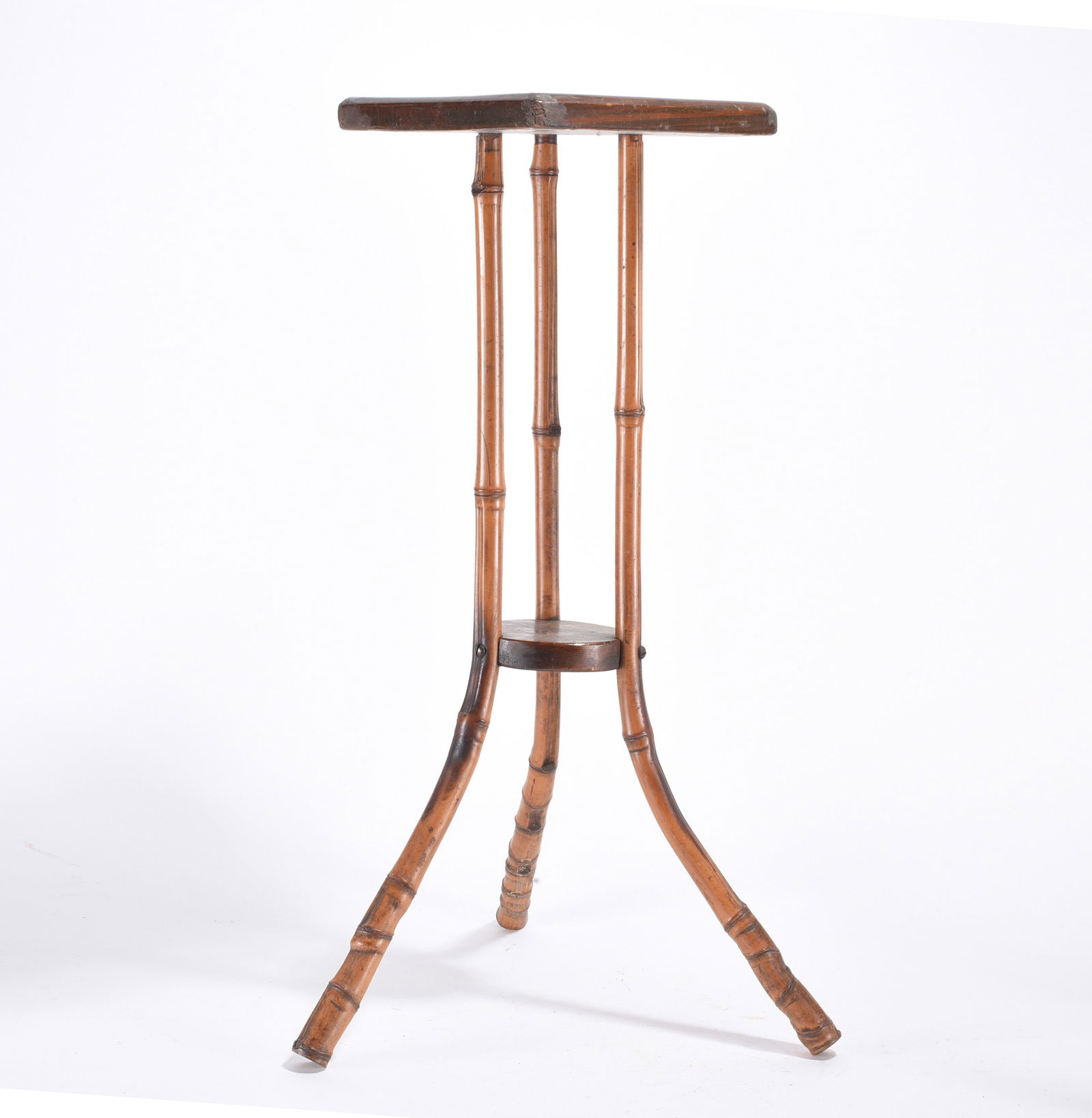 Adirondack Stand: 23" Adirondack Stand