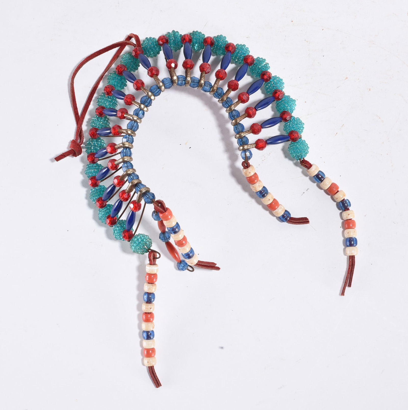 Vintage Beeded Native American Necklace: Vintage Beeded Native American Necklace