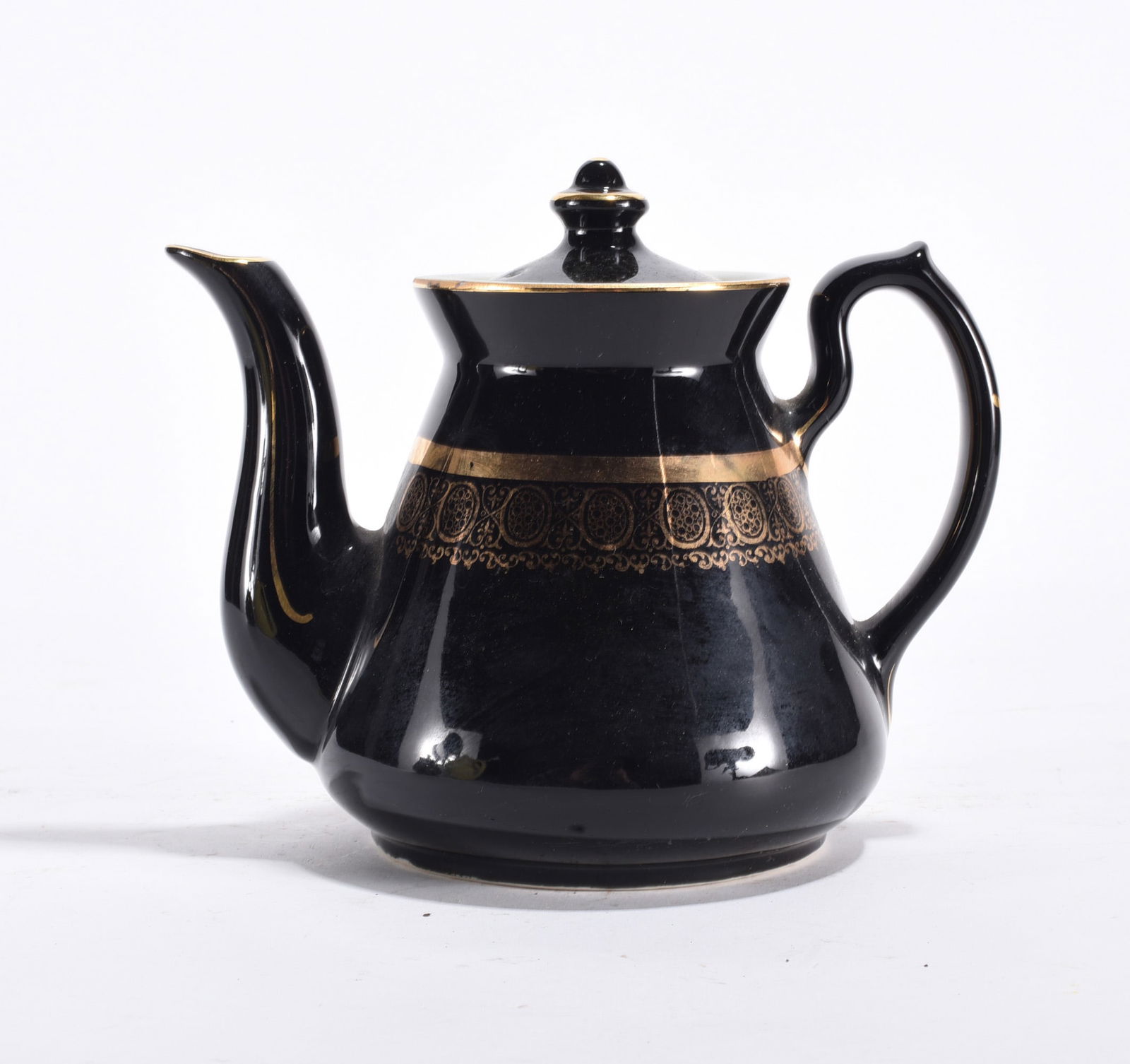 Hall Philadelphia Black Tea Pot: Hall Philadelphia Black Tea Pot