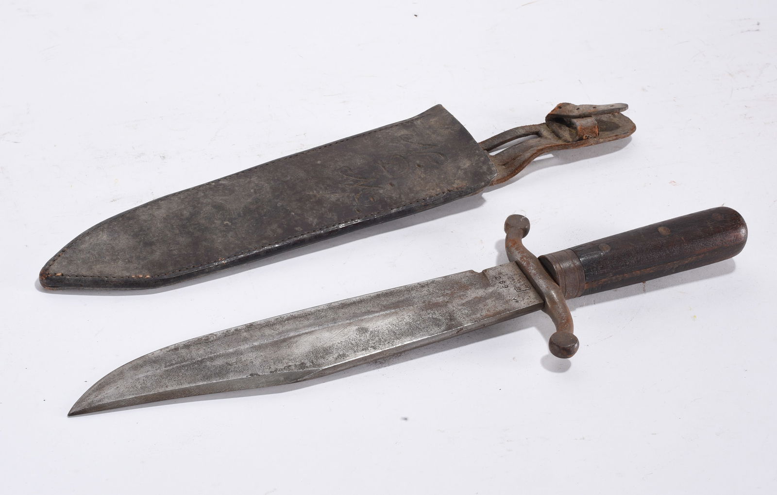 Murray and Gray Bowie Knife (1 of 3)