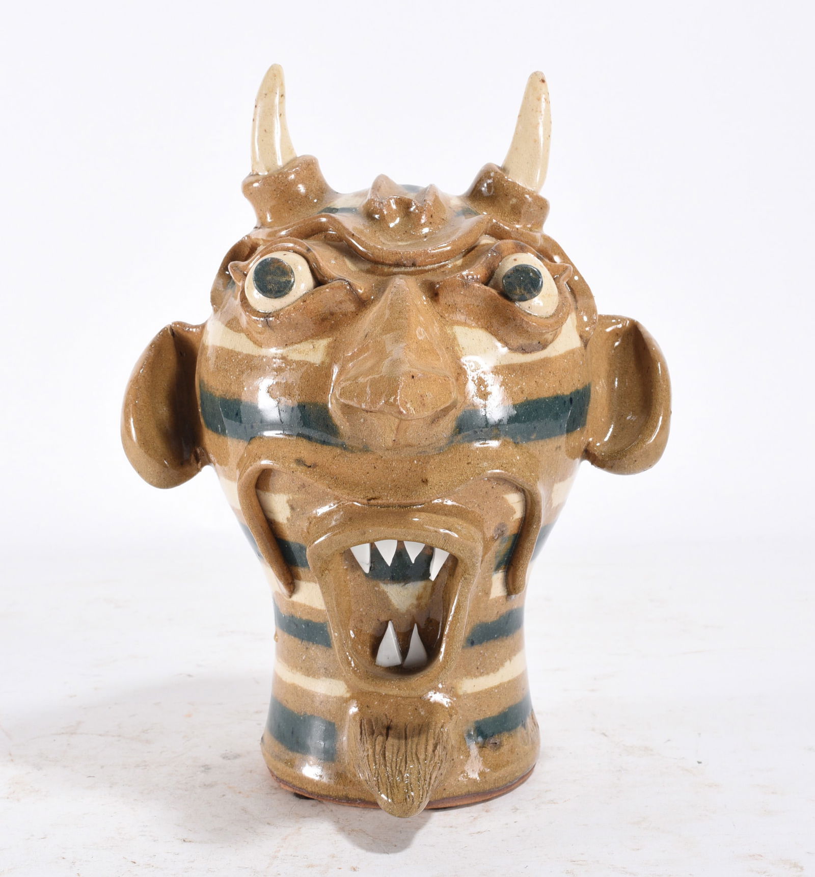 Gary Mitchell Wig Stand damage to ear: Gary Mitchell Wig Stand damage to ear