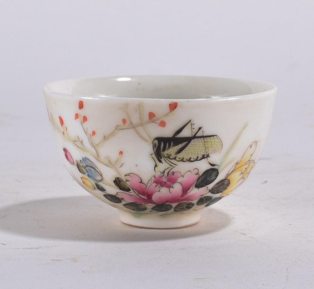 Hand Painted Floral Bowl w/ Insect: Asian style bowl with butterfly/grasshopper decoration